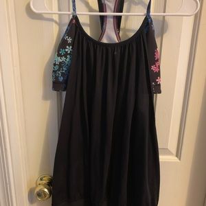 Lululemon tank with built in bra